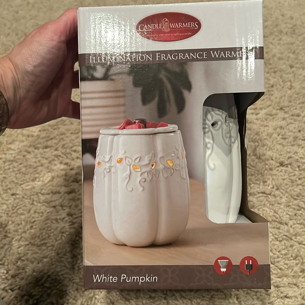 White Pumpkin Fragrance Warmer New In Box
